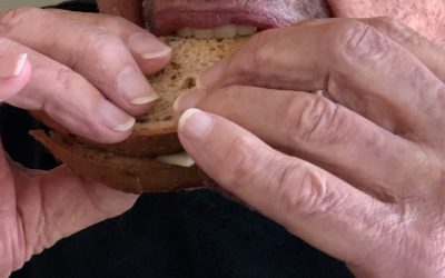 How to Eat Healthy on the Road