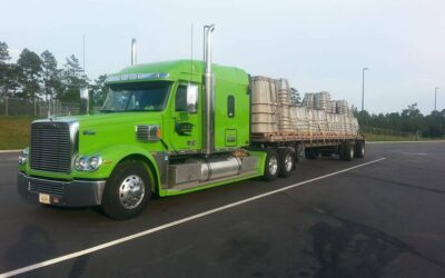 The Benefits of Flatbed Trucking for Drivers
